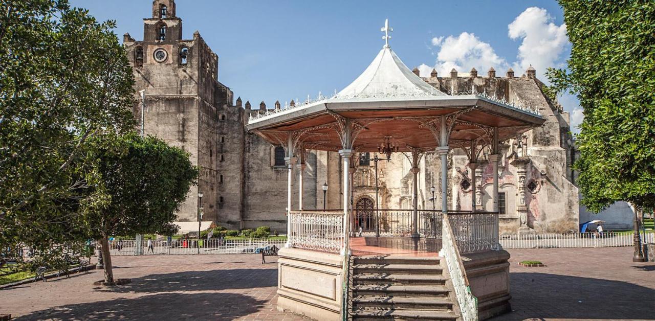 Hotel Casa Garatusa Yuriria Eksteriør bilde
